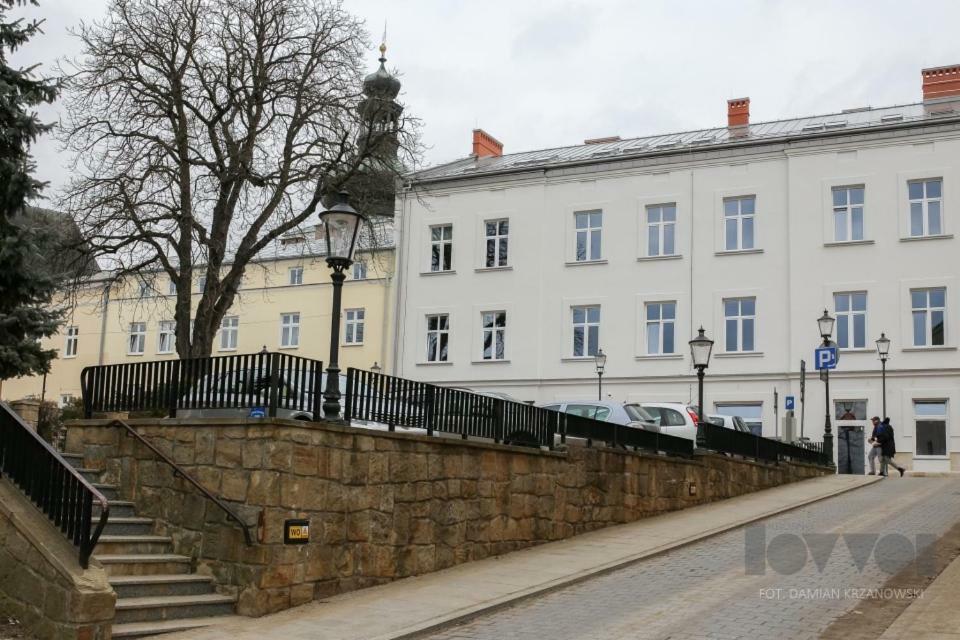 Artrooms Pokoje Goscinne Krosno Kültér fotó